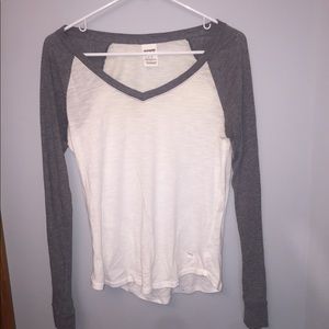 Victoria’s Secret PINK t-shirt